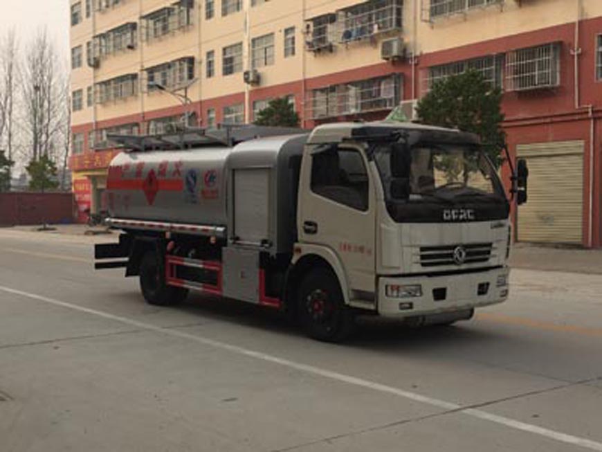 CLW5112GJYE5型飞机加油车