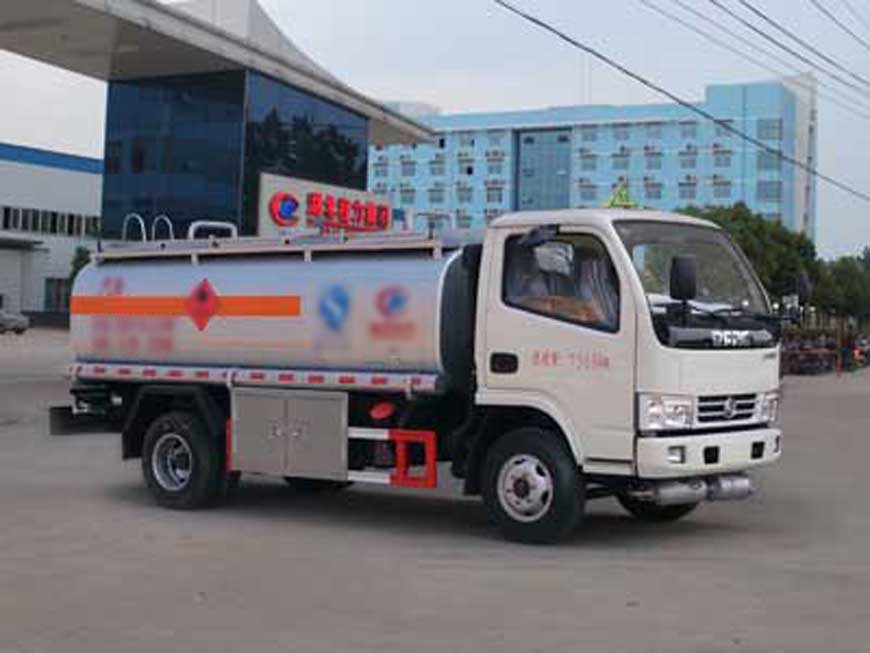 CLW5071GJYD5型加油车